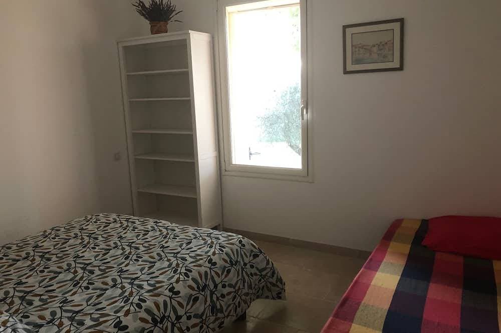 Foto 3 von 30: Komplette Unterkunft im 1. Stock eines provenzalischen Hauses mit freiem Blick auf die Teiche