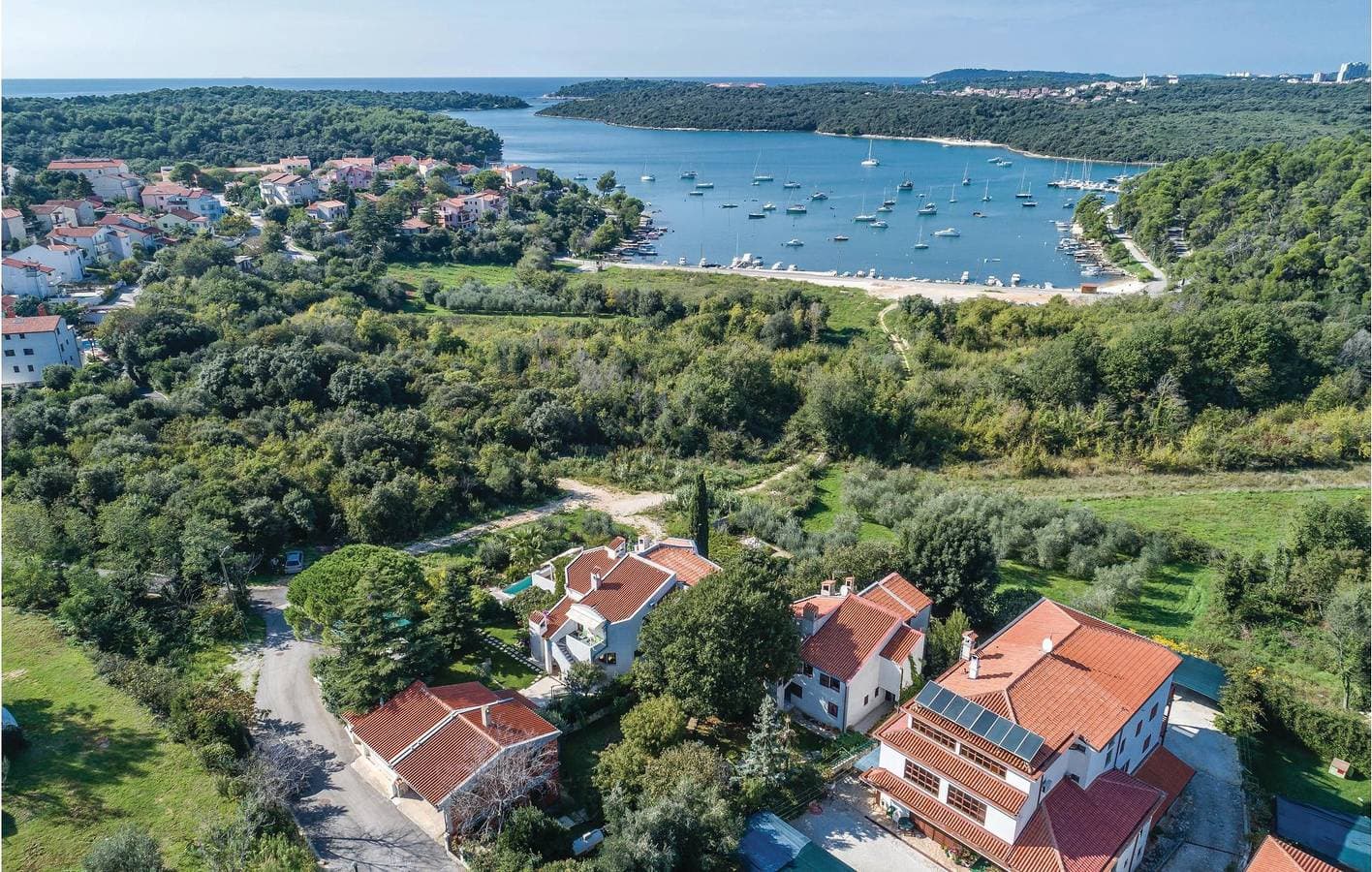 Foto 3 von 25: Gemütliches Apartment mit Pool und Terrasse, 1,5 km zum Strand