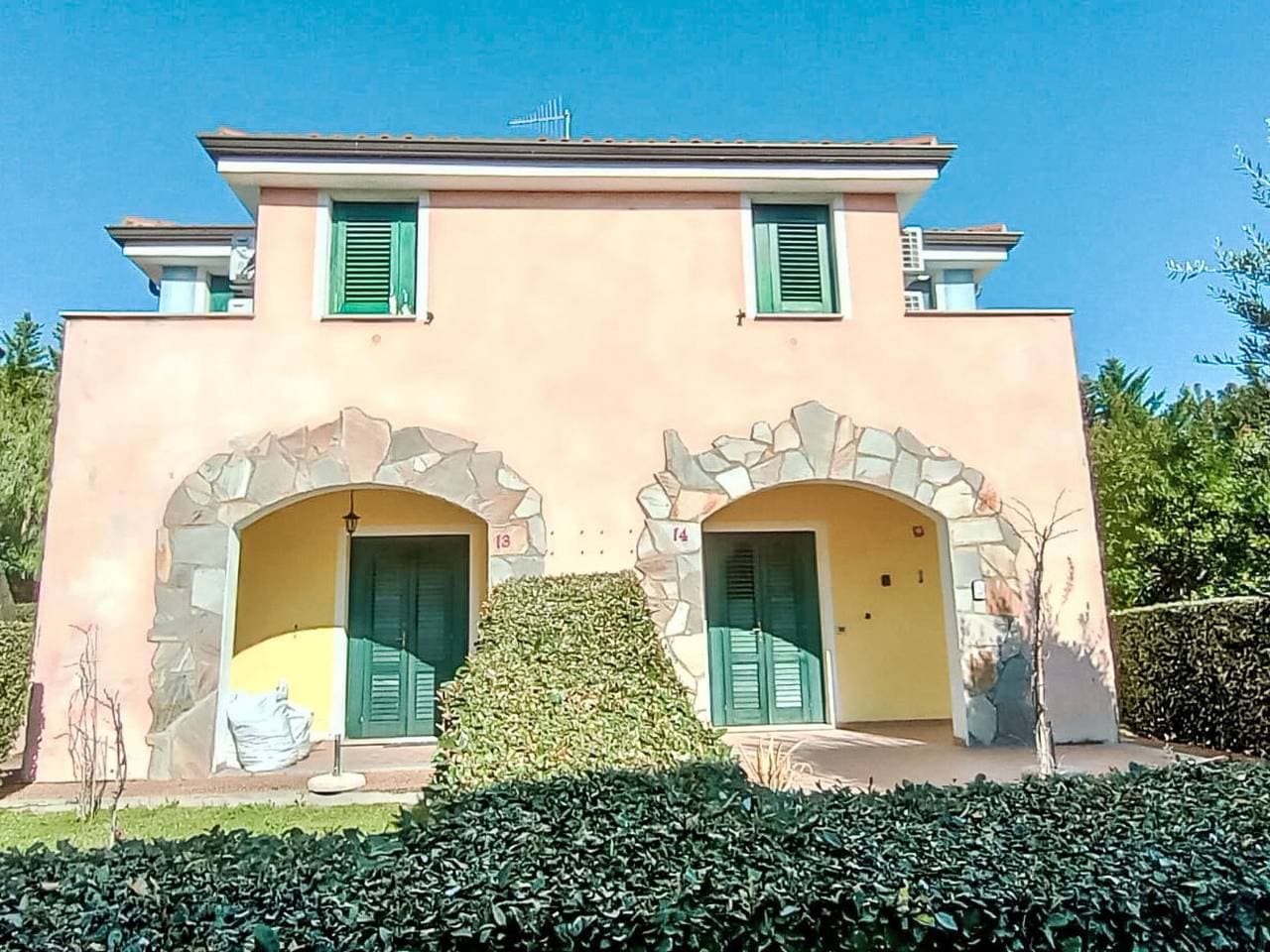 Foto 2 von 40: Sardinia Hillside Retreat – Apt 14