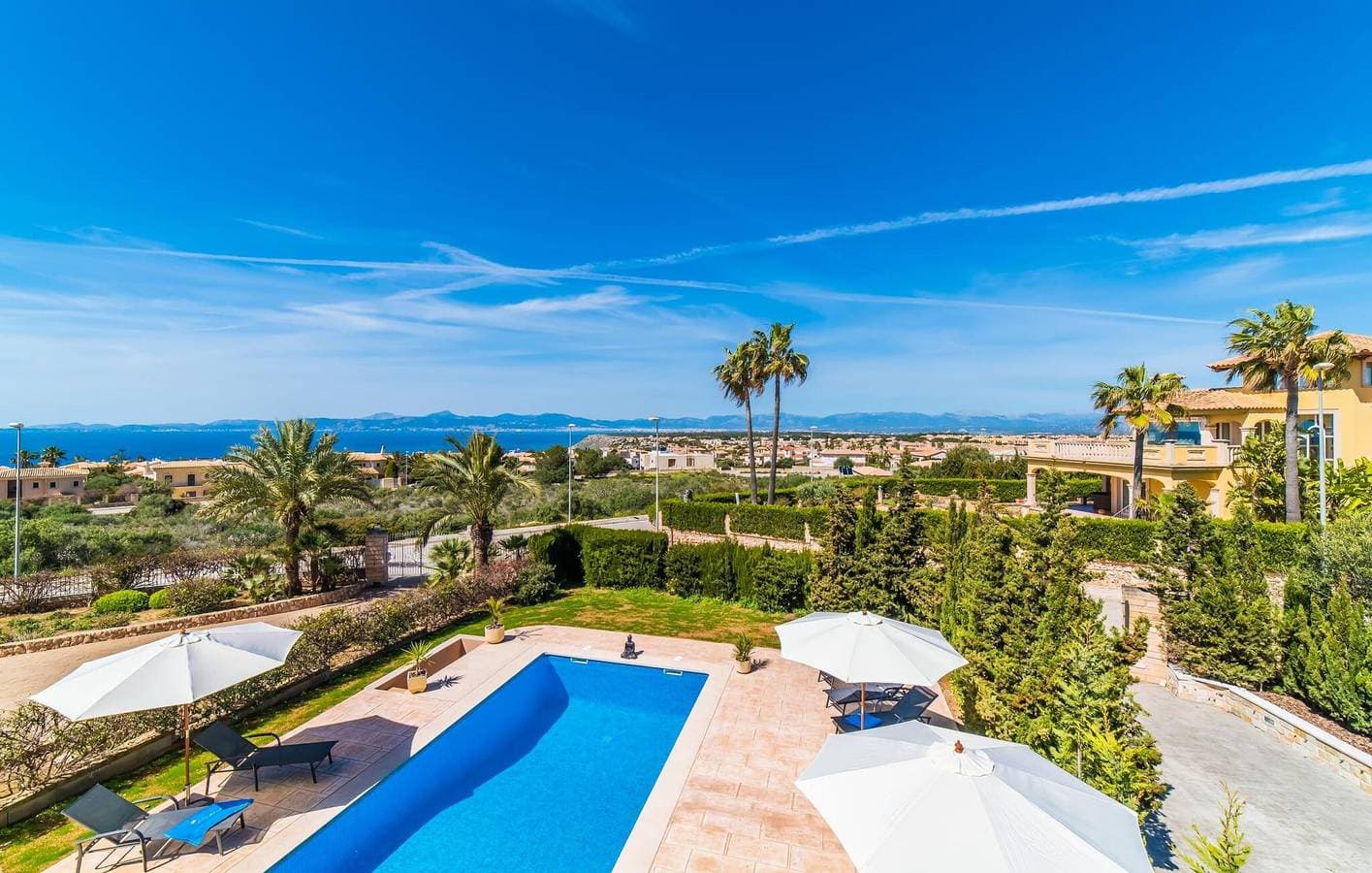 Foto 8 von 52: Apartment mit Meerblick, Pool und Terrasse | Nähe Strand und Restaurants