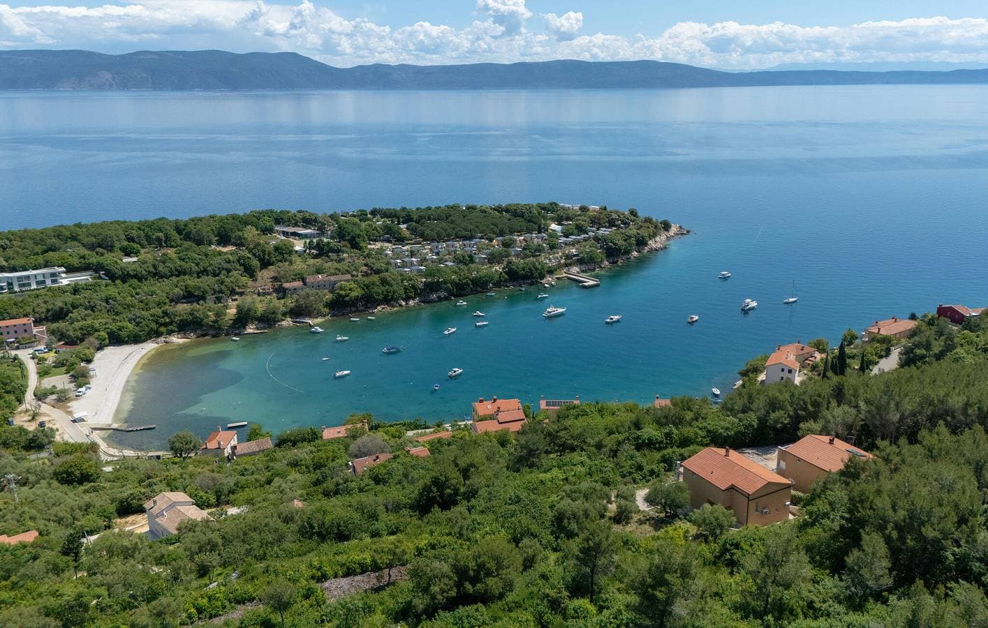 Foto 4 von 40: Urlaub am Meer: Geräumiges Apartment mit 1 Schlafzimmer, Pool und atemberaubender Aussicht