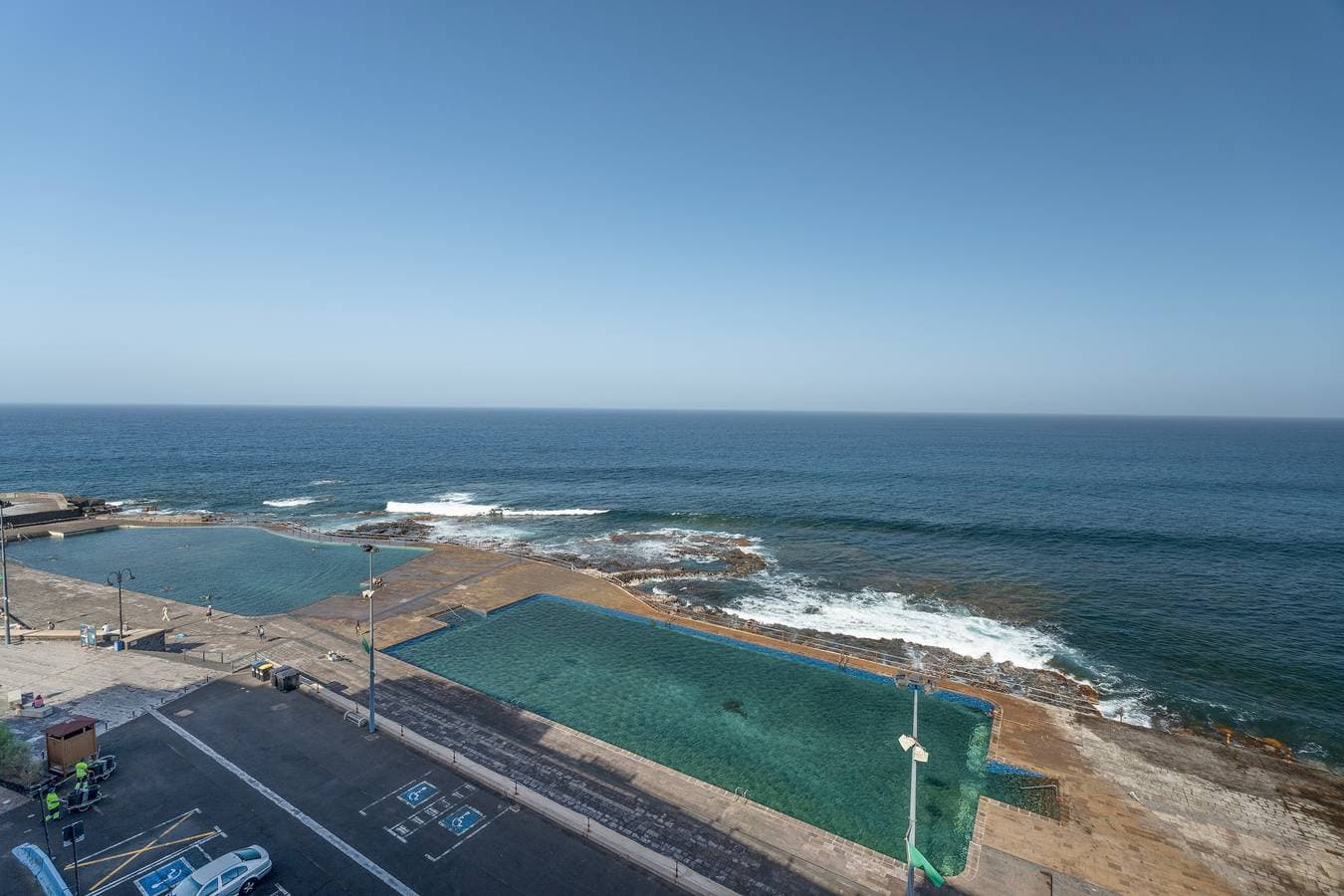 Foto 4 von 28: Urlaub 'Bajamar Seaview' mit Meerblick, Gemeinschaftspool und Wi-Fi