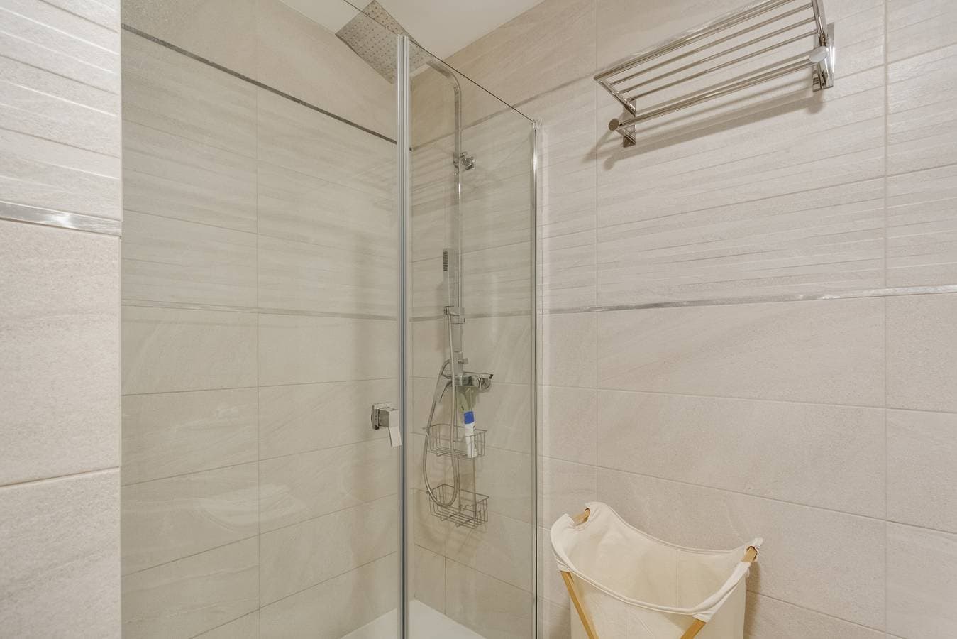 Foto 13 von 33: Ferienwohnung 'Apto Moderno Con Vistas Únicas' mit Meerblick, privater Terrasse und WLAN