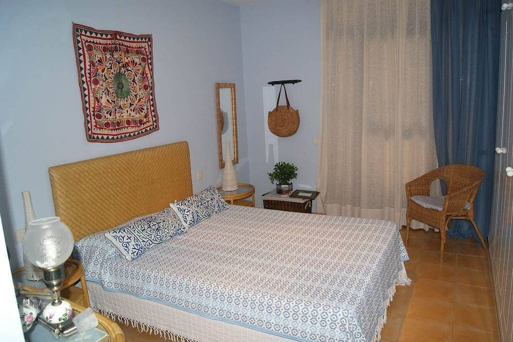 Foto 6 von 24: Very spacious bungalow with terrace, sea views, community pool and jacuzzi.