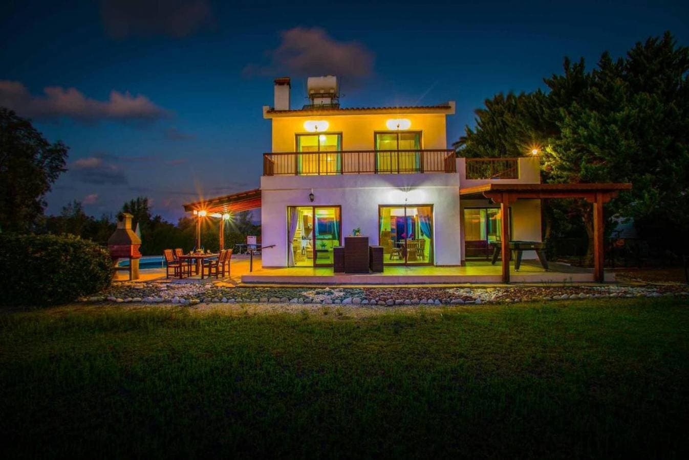Foto 11 von 40: Villa für 6 Personen mit Balkon