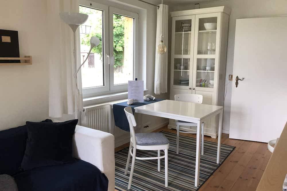 Foto 6 von 30: Idyllisches Holzhaus mit eigenem Garten direkt am See