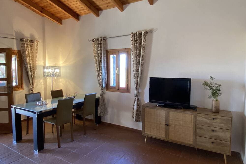 Foto 13 von 30: Traumhafte Villa mit privatem Pool & Garten – Ruhe & Meer in Roumeli, Kreta