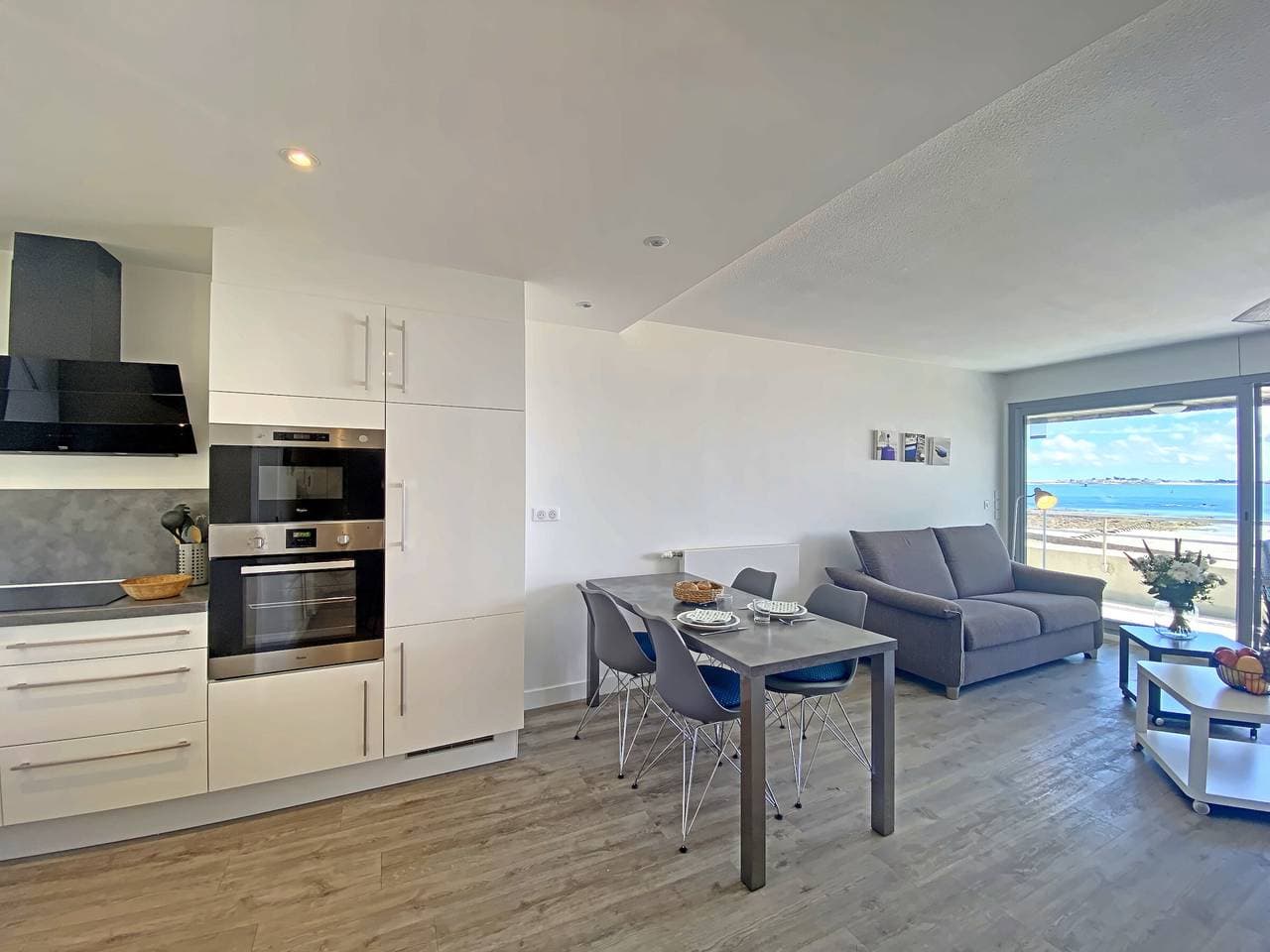 Foto 7 von 24: Geräumiges Studio mit Terrasse, Meer und Geschäfte 700m, privater Parkplatz, WLAN inklusive