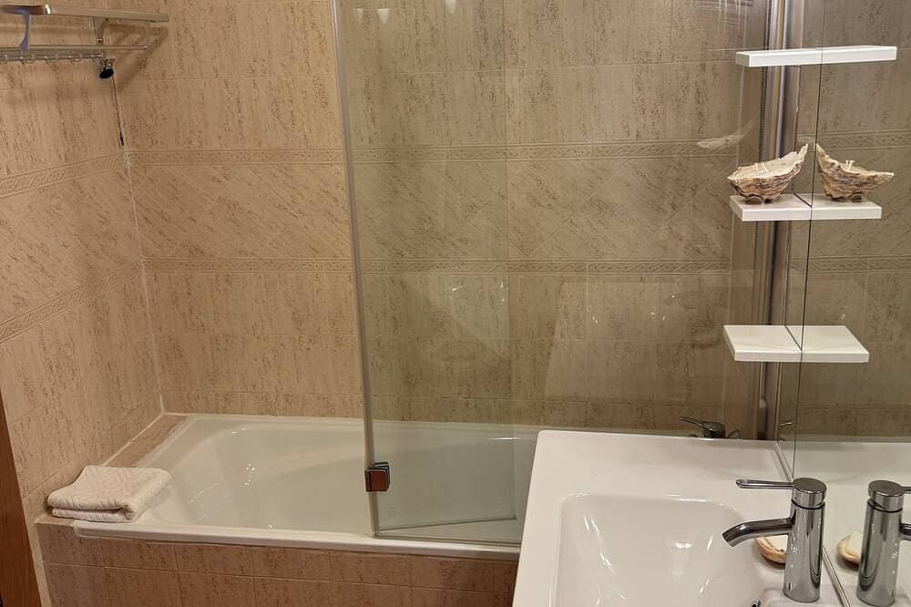 Foto 4 von 19: Casa Mar apartment, very close to Meia Praia beach, the Marina and the center of Lagos.