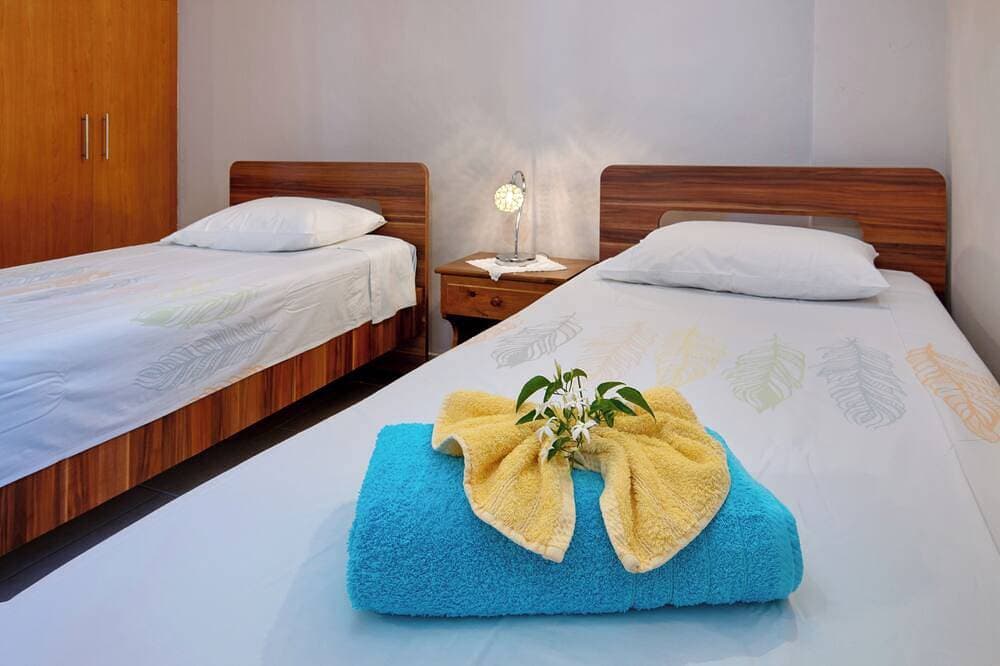 Foto 2 von 30: Villa Avgerini Paxos III: Breathtaking sea views, private terrace & amazing pool