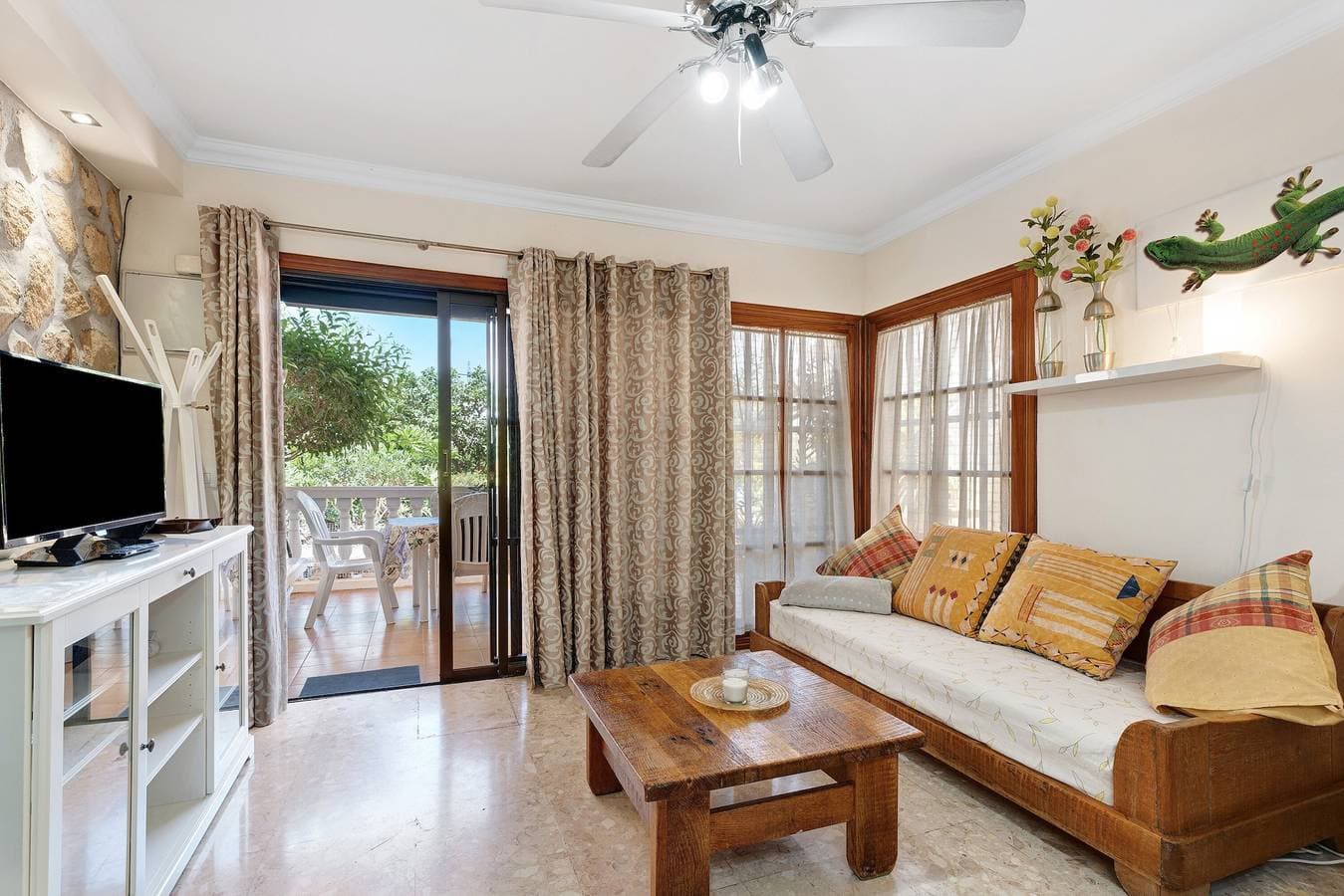 Foto 7 von 25: Ferienhaus 'Beautiful Apartmento Amarilla Golf' mit Meerblick, Gemeinschaftspool und WLAN