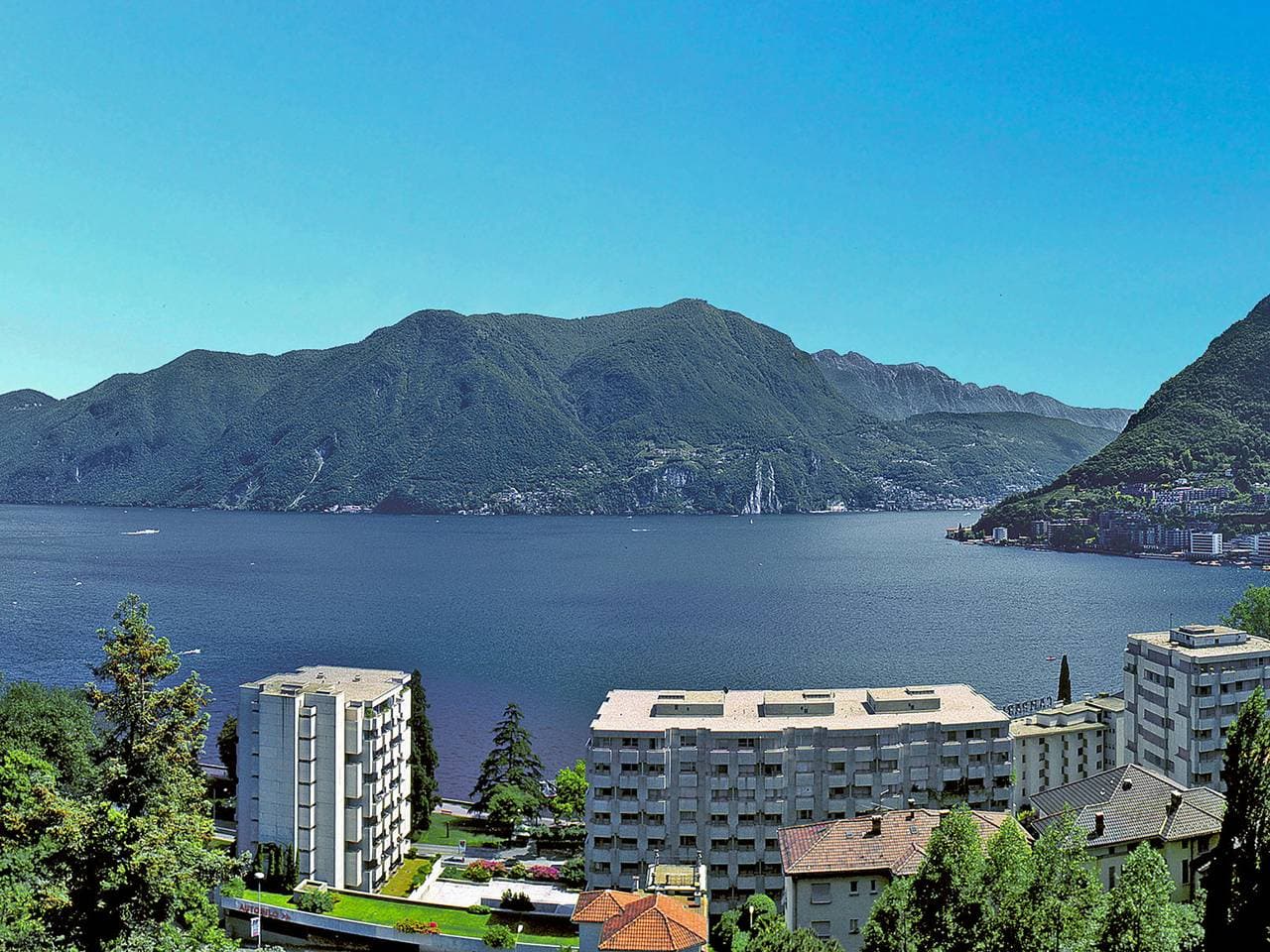 Lugano: Modernes Appartementhaus Residenza Majestic 1