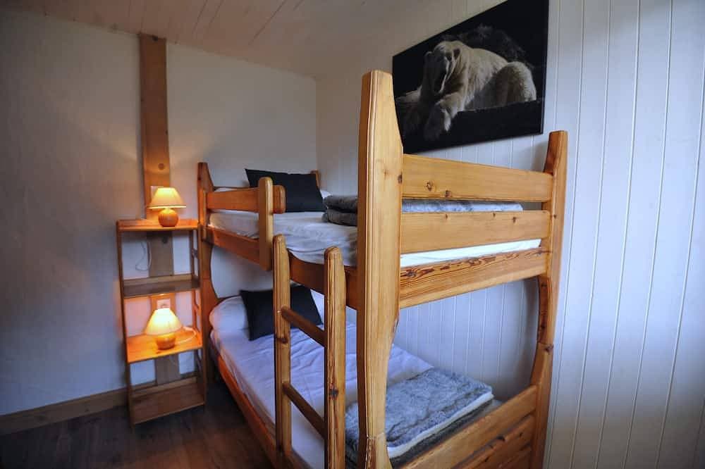 Foto 5 von 14: Wohnung D von Süden ausgerichteten Garten schönen Blick auf die Berge - Bas Crey