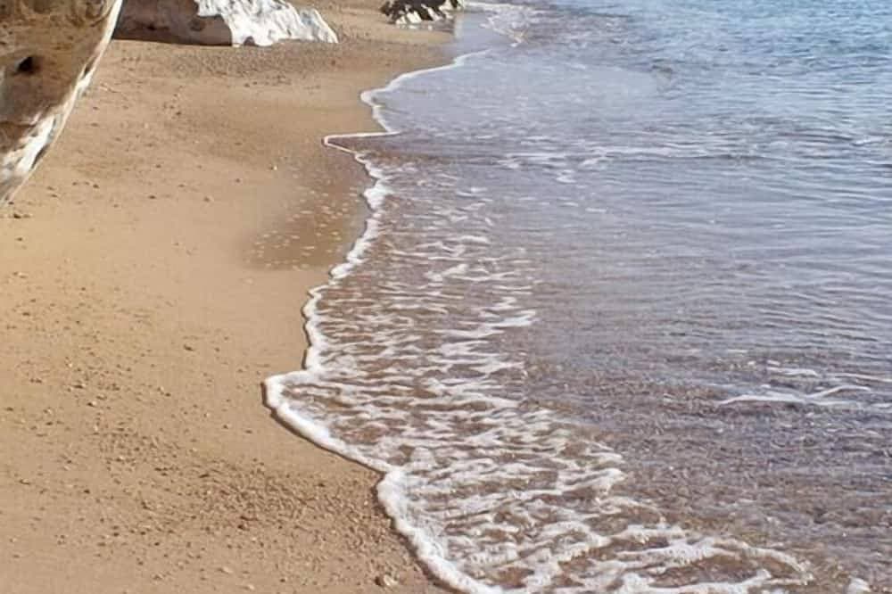 Foto 11 von 14: 2-Zimmer-Ferienwohnung am Strand Sveta Nedilja, Hvar