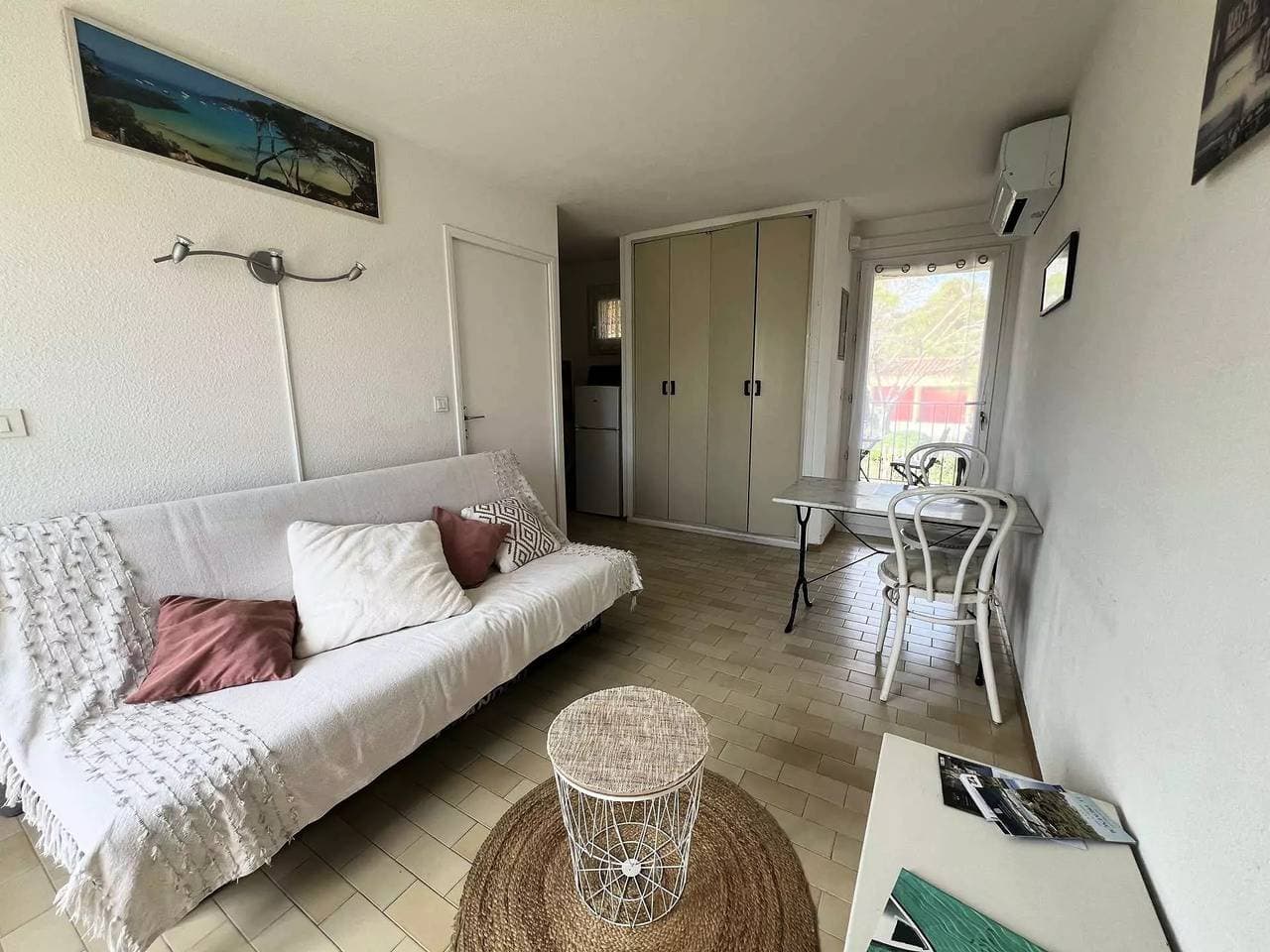Foto 3 von 14: Studio mit Terrasse für 2 Personen in Giens – Sichere Residenz in der Nähe von Stränden