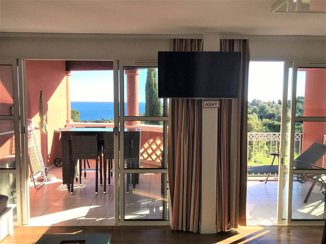 Foto 3 von 19: Cap Esterel: 3-Zimmer-Wohnung mit großer Terrasse und Meerblick