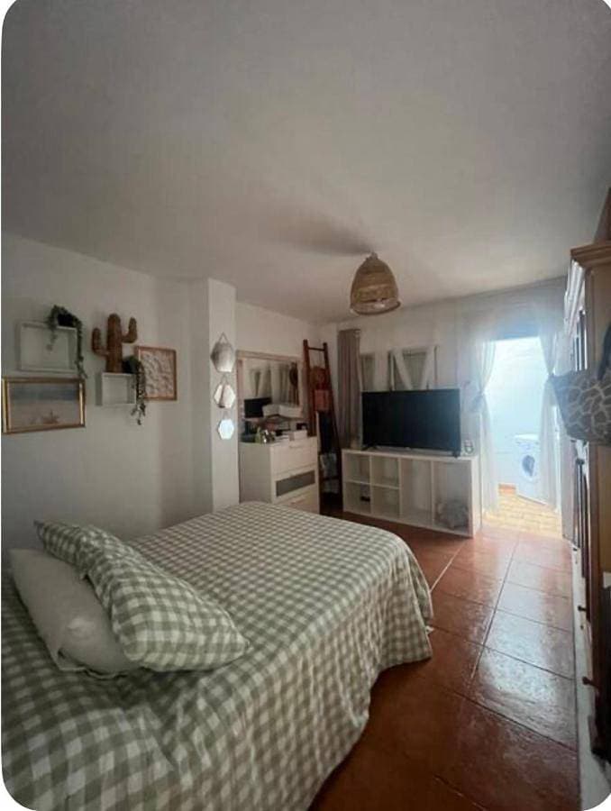 Foto 5 von 15: Three-Bedroom Apartment
