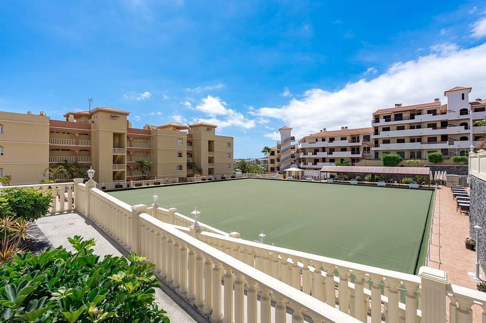 Foto 10 von 15: Winter Gardens, Golf del Sur, 2 Bedrooms 2 Bathrooms apartment with terraze