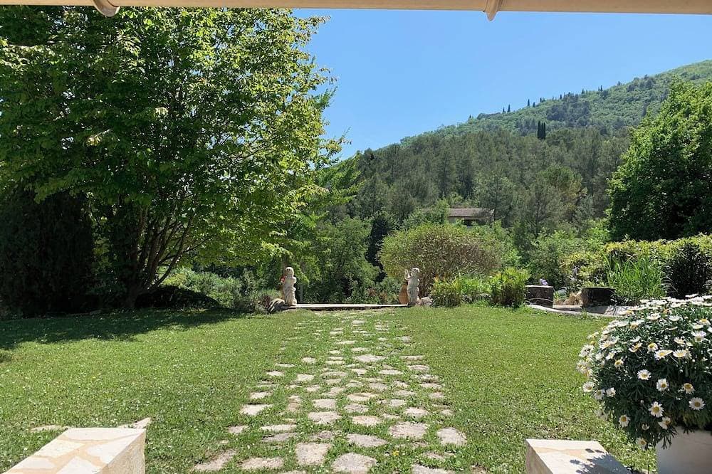 Foto 4 von 11: Charming Private Cottage with Garden & Parking in Bar-sur-Loup