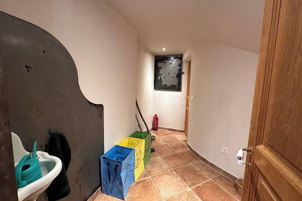 Foto 10 von 29: Ferienhaus Colombine ist ein umgebauter Taubenschlag mit luxuriöser Ausstattung!