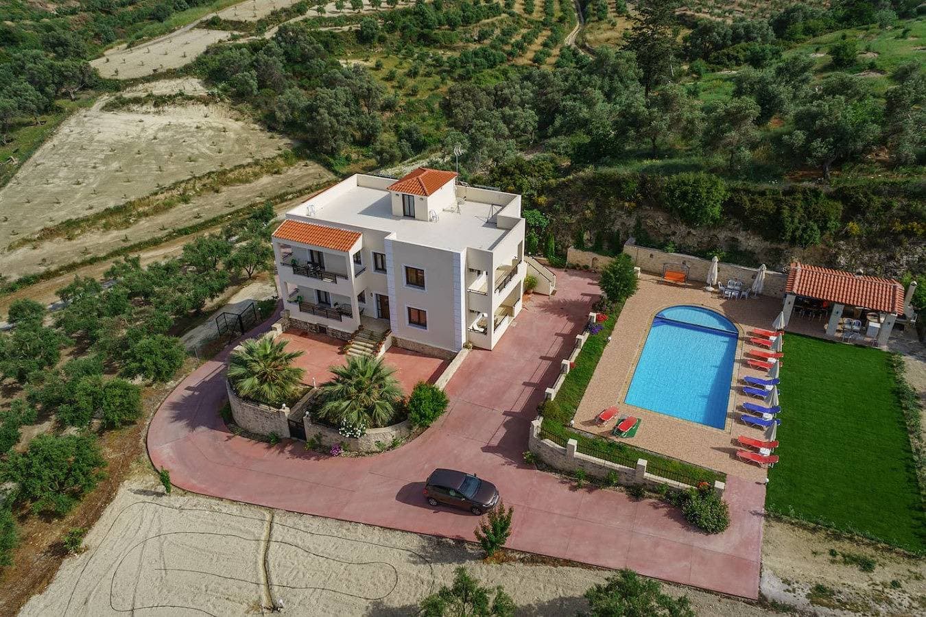 Foto 9 von 103: Ferienhaus für 13 Personen mit Garten