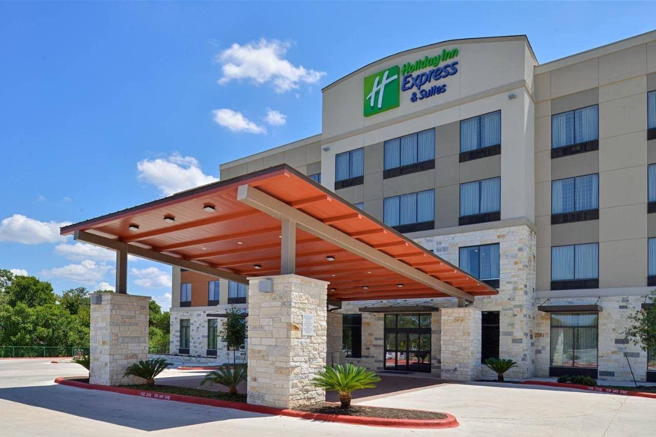 Holiday Inn Express & Suites Austin South by IHG 1
