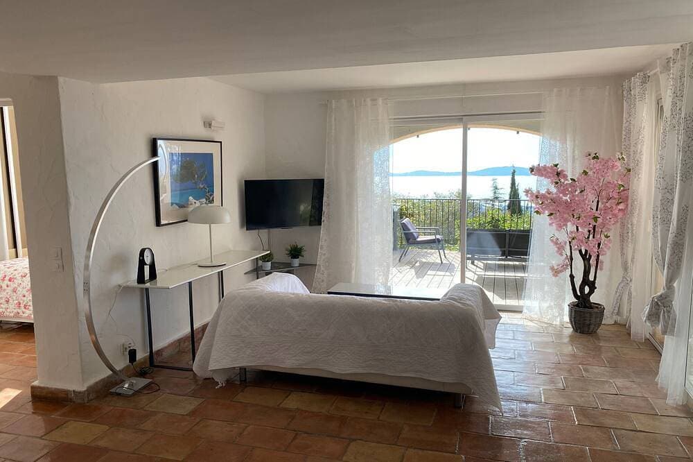Foto 7 von 30: Villa *** 4p Meerblick 180 ° Carqueiranne Blick auf Porquerolle Pisc. Private