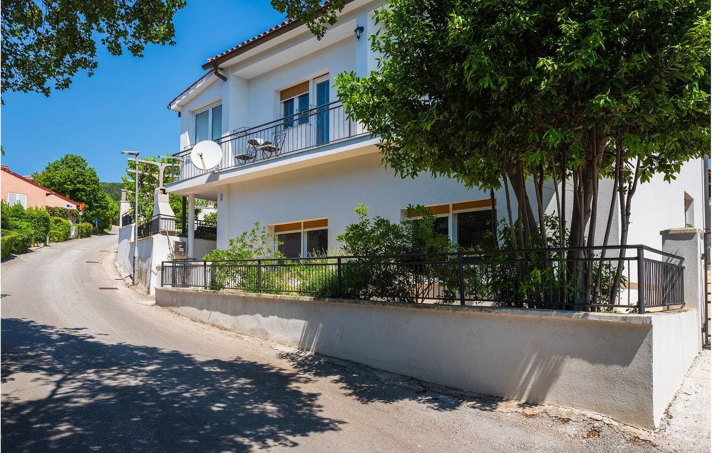 Charmantes 1-Zimmer-Apartment mit Terrasse, WLAN und Parkplatz, 200 m vom Strand entfernt 1