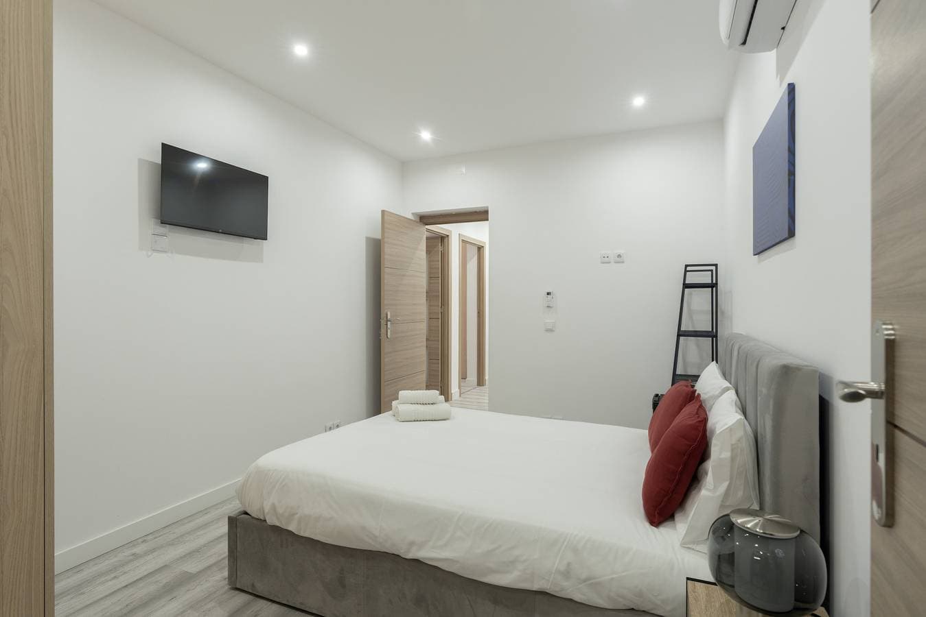 Foto 5 von 21: Lisbon Modern Suites V