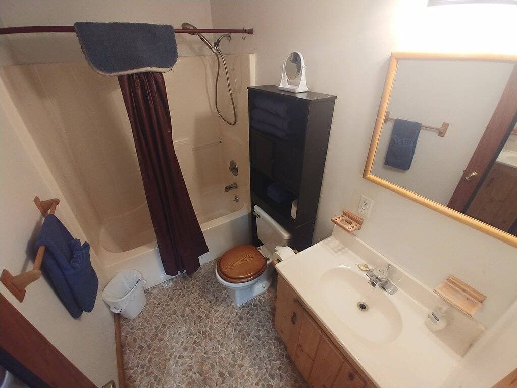 Foto 3 von 43: Das Appaloosa Cabins liegt nur wenige Minuten vom Harris Casino und der Innenstadt von Cherokee entfernt.