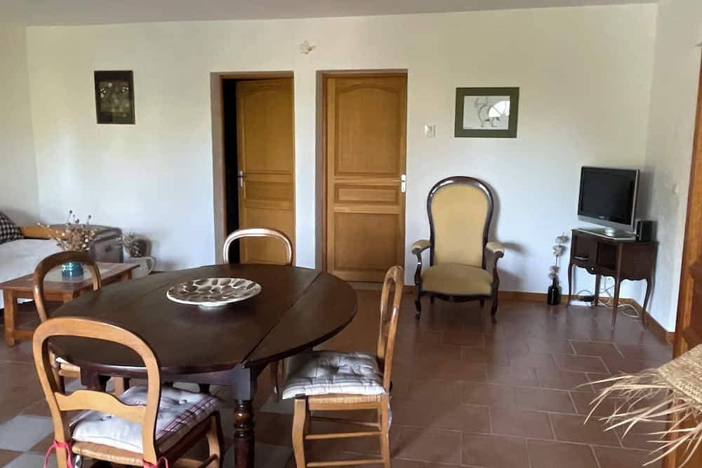 Calm and serenity for a comfortable stay. 1