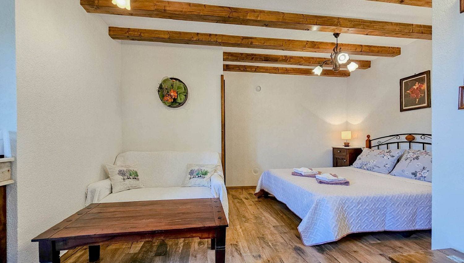Foto 7 von 28: Cozy Studio im Steinhaus mit Pool, Klima, WiFi