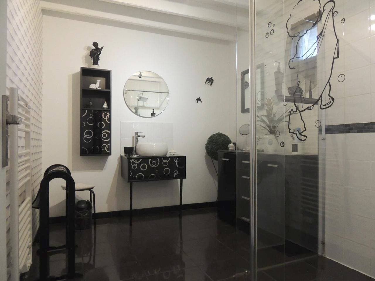 Foto 4 von 22: Double Room with Private Bathroom
