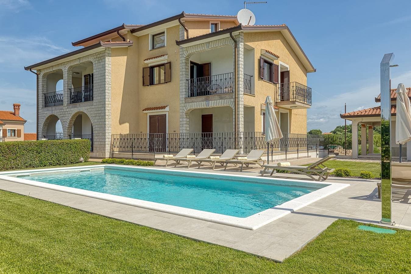 Ferienhaus Silvia II mit privatem Pool 1