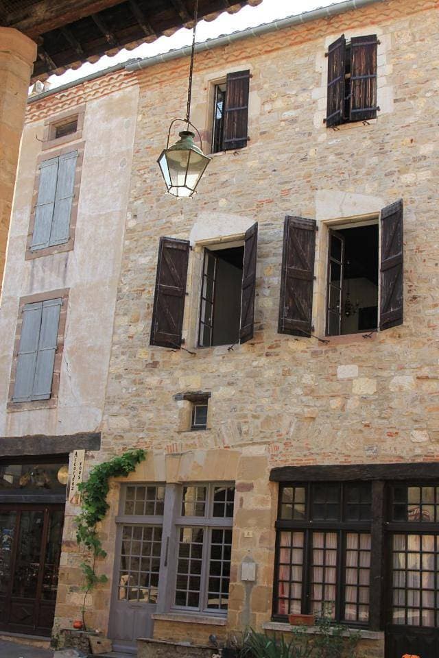 Foto 8 von 17: Triple Room with Private Bathroom