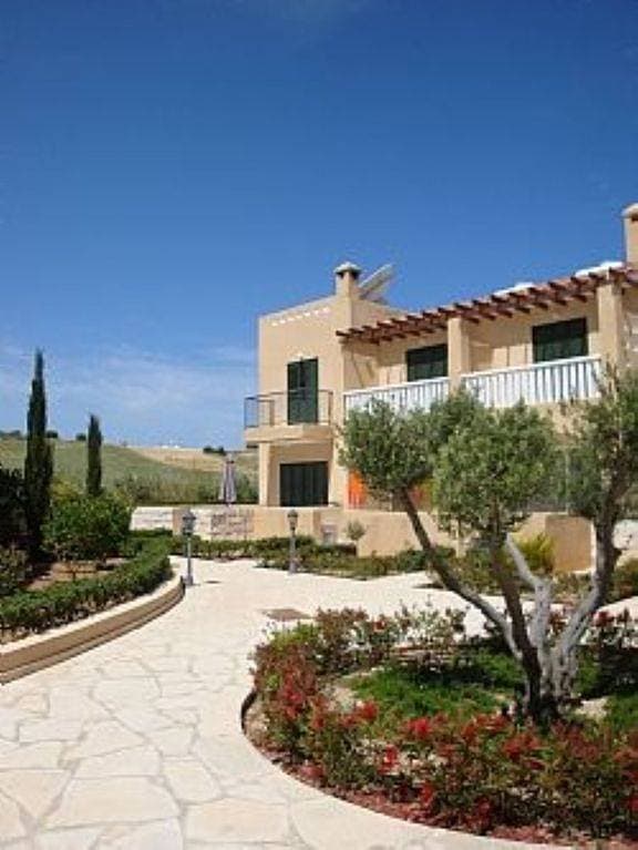 Foto 8 von 12: Ferienhaus für 4 Personen mit Pool