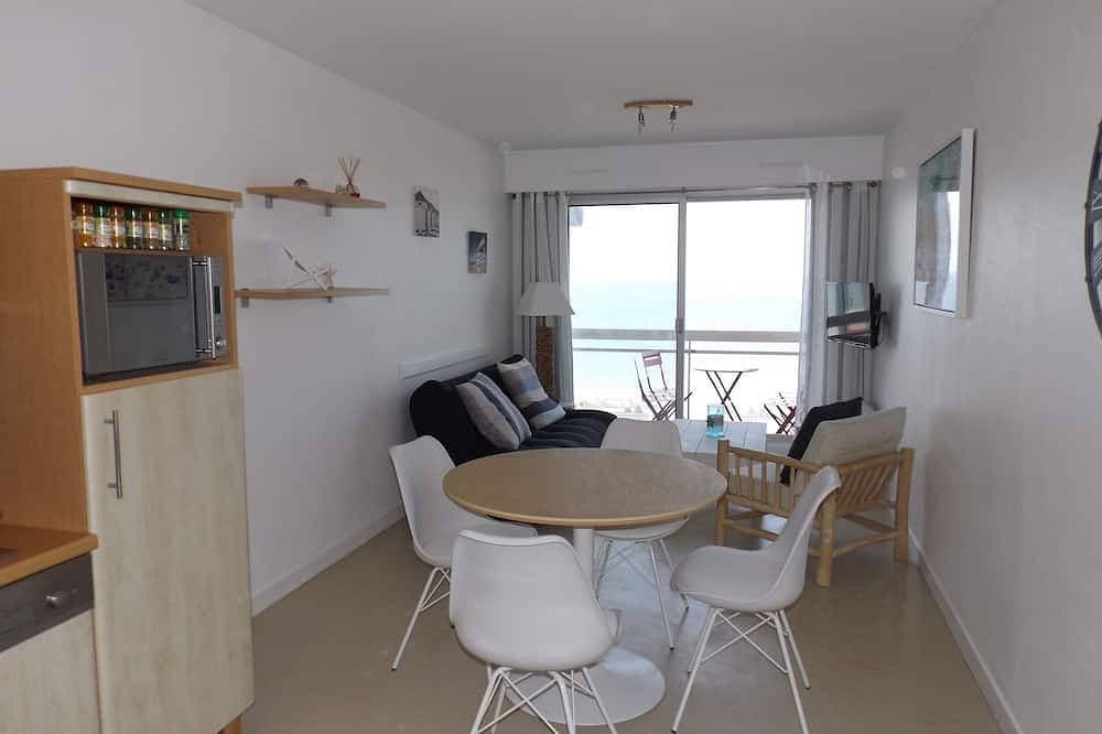 Foto 8 von 20: Trestraou Strand, Wohnung mit Blick aufs Meer, 40 qm für 4 personnnes, Wi-Fi