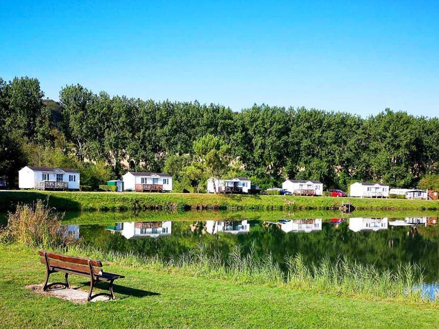 Foto 7 von 38: Flower Camping des 2 Rivières - Safarizelt 2 personen - Campanna Bord D'Étang