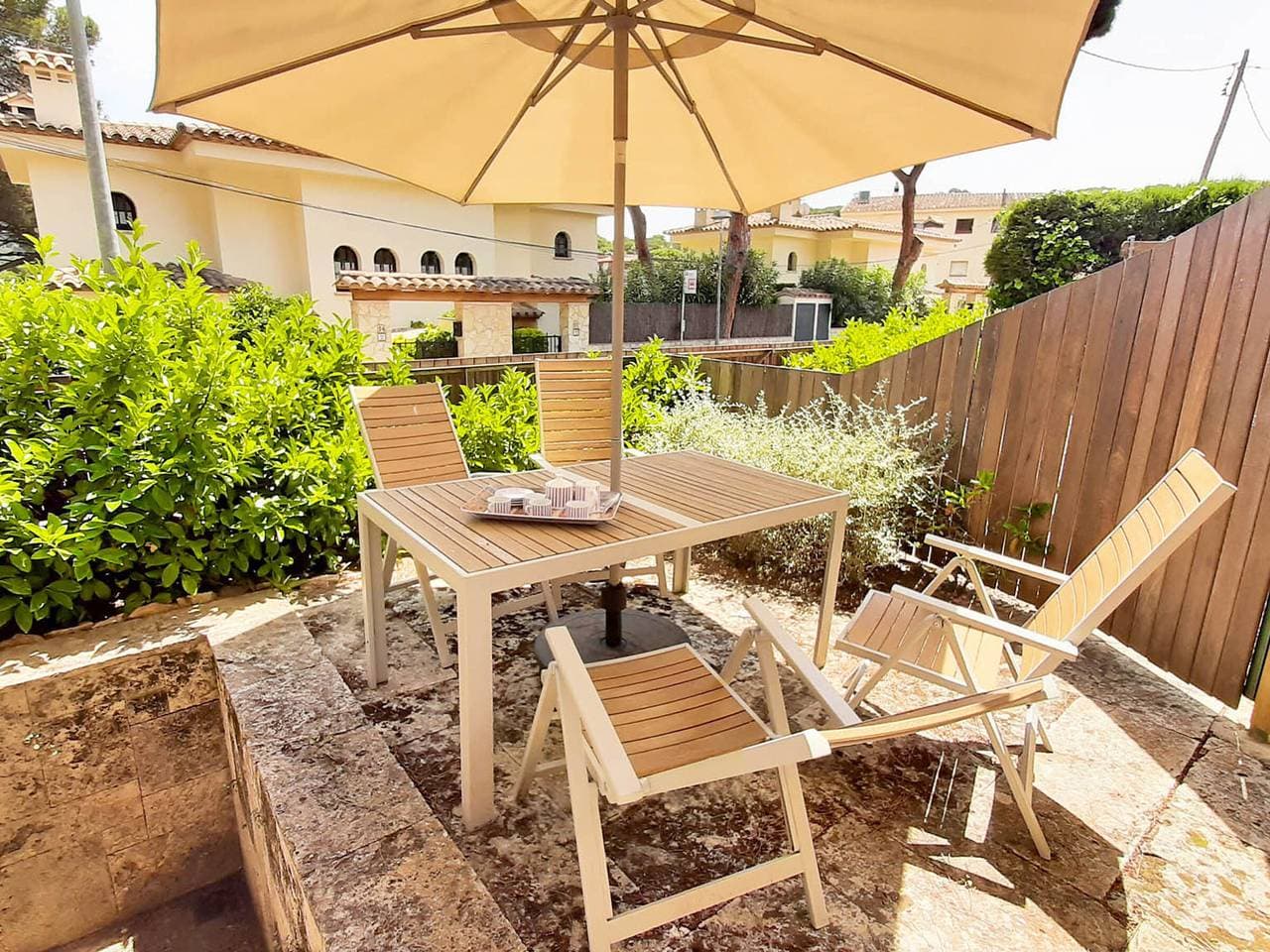 Foto 3 von 13: Appartement rénové à Llafranc, 5 pers, terrasse, lave-linge, à 200m de la mer