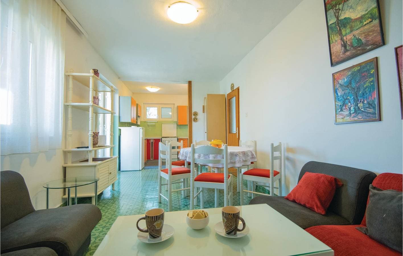 Foto 13 von 25: Gemütliche 2-Zimmer-Wohnung mit Terrasse, WLAN und 1,5 km zum Strand