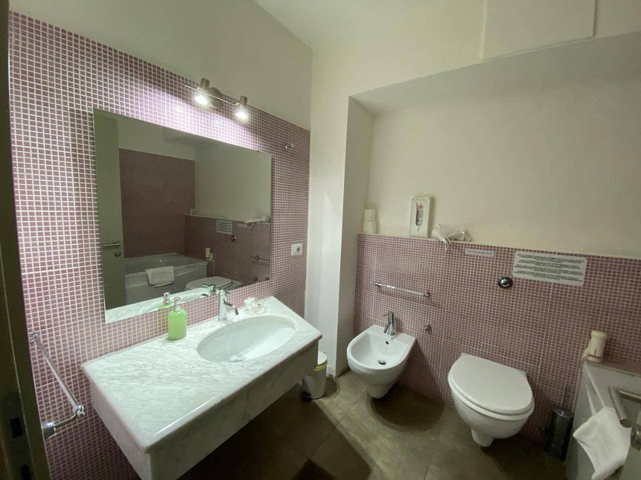 Foto 13 von 18: King Room with Spa Bath