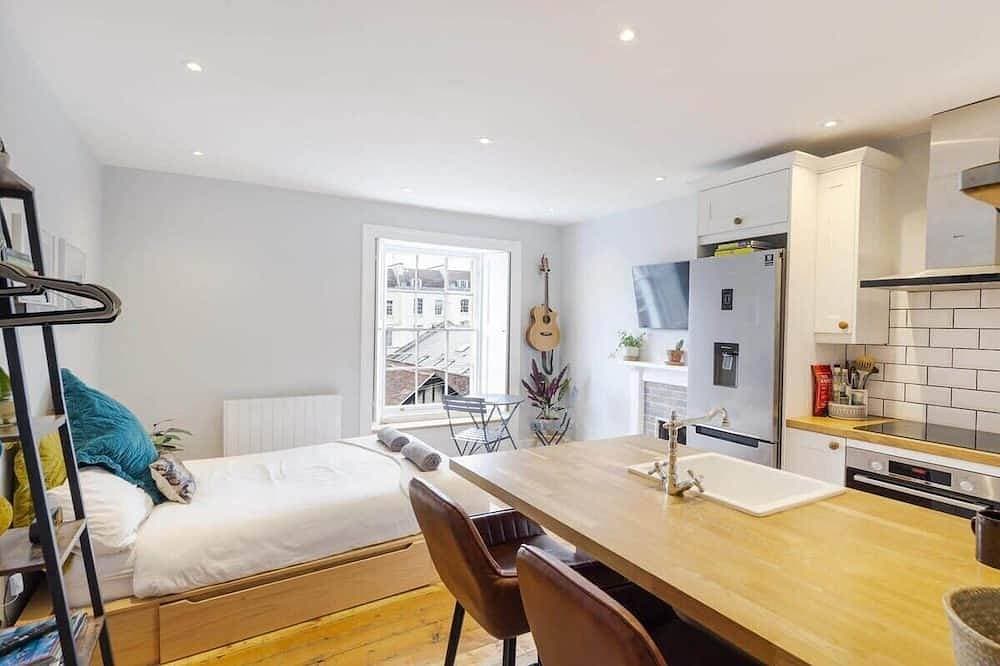 Foto 6 von 16: Stylish Flat on Beautiful Clifton Street, Parking