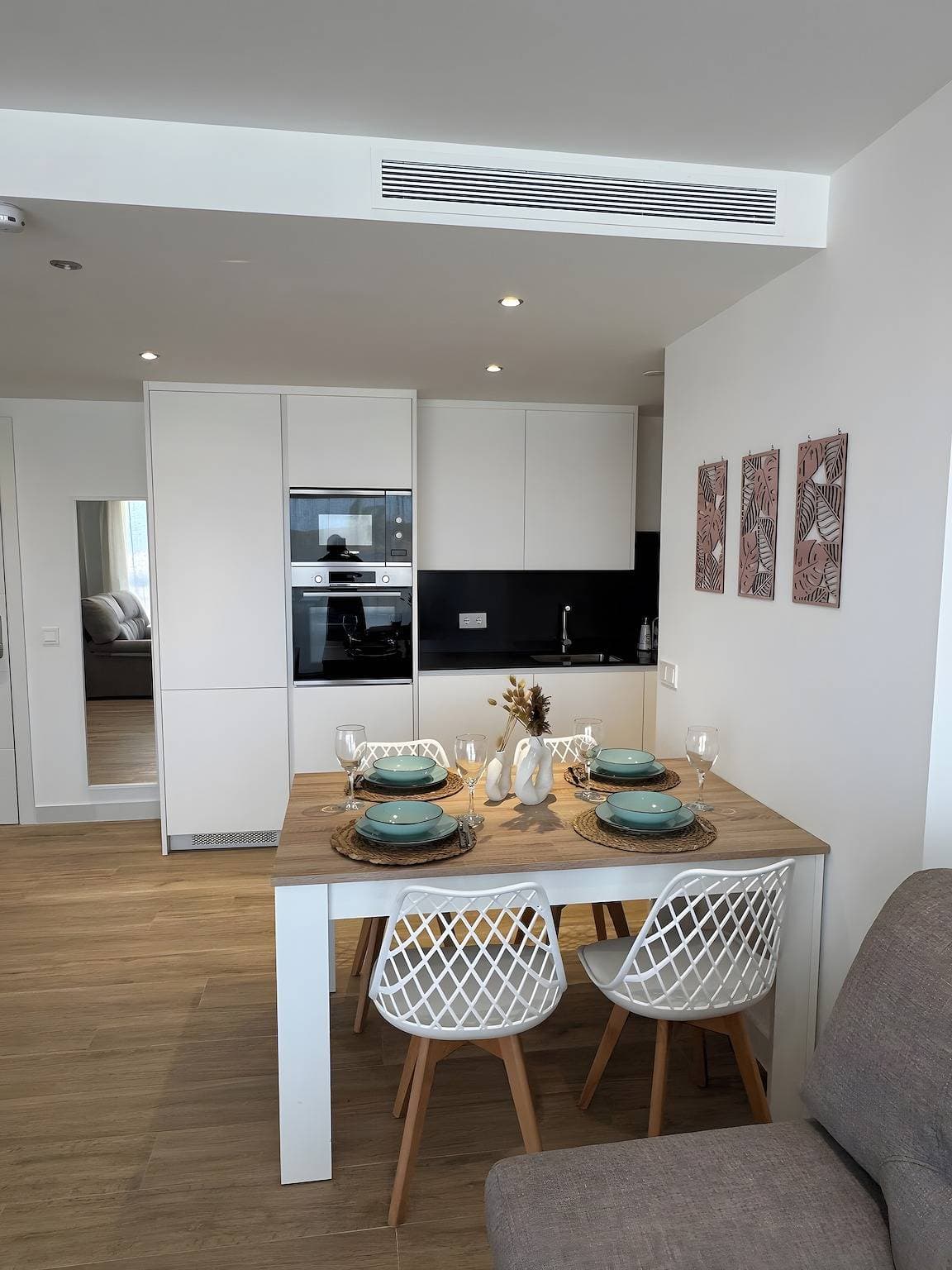 Foto 4 von 41: Apartment 'Luxus und Karibikstrand in Estepona' mit Meerblick, WLAN und Klimaanlage