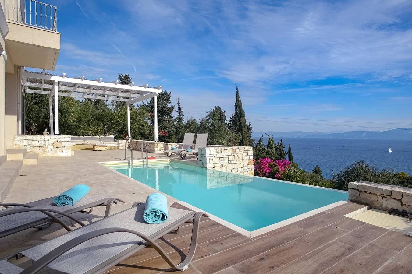 Foto 4 von 24: Villa für 4 Personen mit Balkon