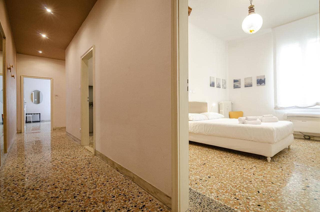 Testoni Home 1