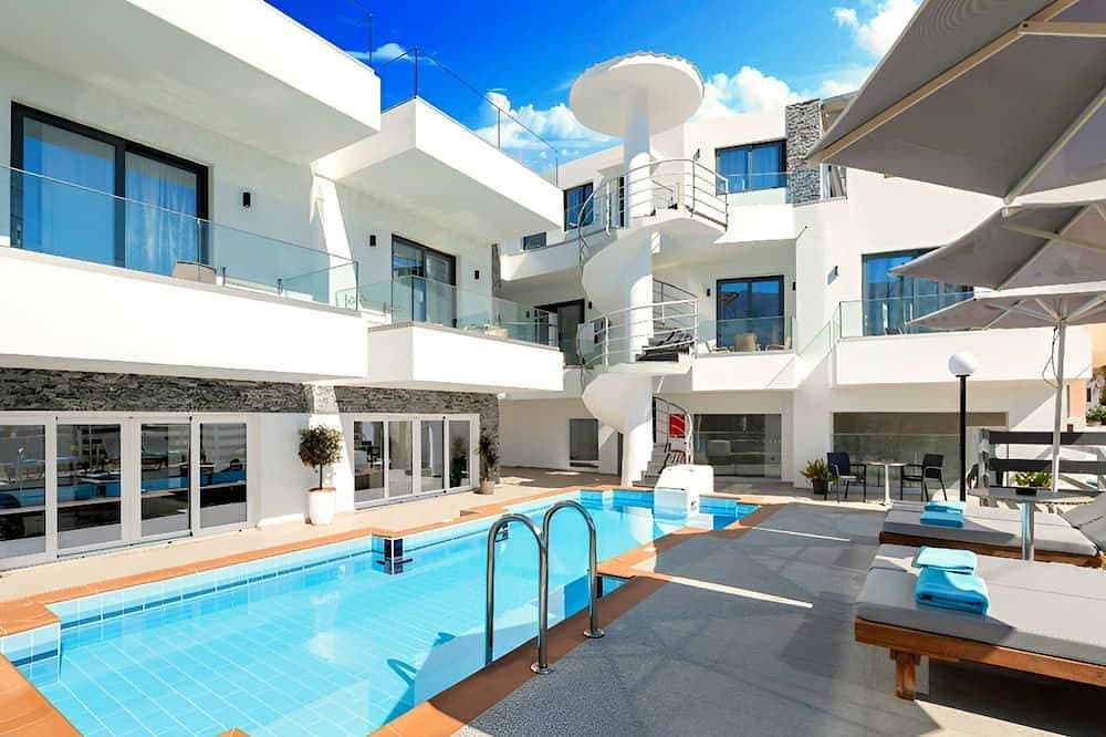 Pnoe Beachside Studio 1