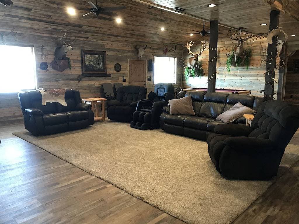 Foto 12 von 37: Cozy Cabin with wrap around porch