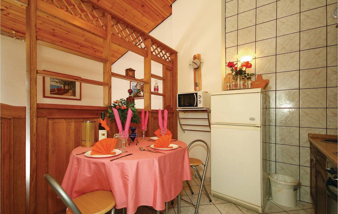 Foto 12 von 32: Charmante Ferienwohnung mit Terrasse, Klimaanlage und Parkplatz in der Nähe eines FKK-Strandes