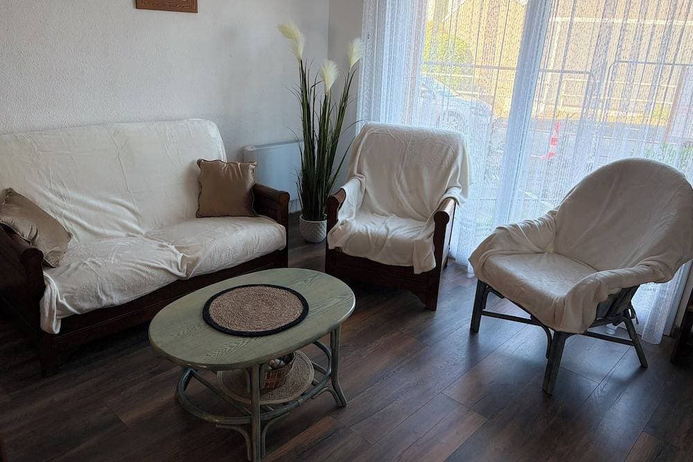 2bed/4p family apartment 2 steps from Trestraou beach 1