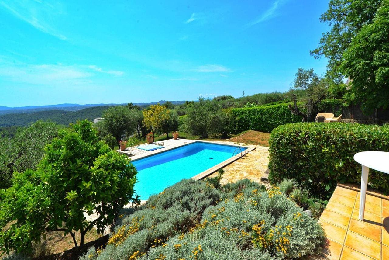 Le Mas sous le Vent exclusive Villa 3 rooms 2 kitchens 2 bathrooms 1